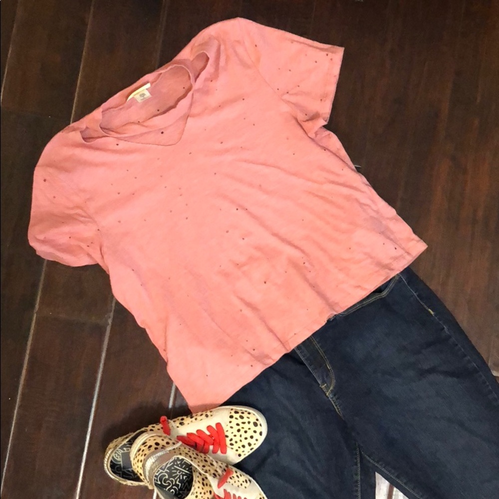 Dusty pink distressed t shirt